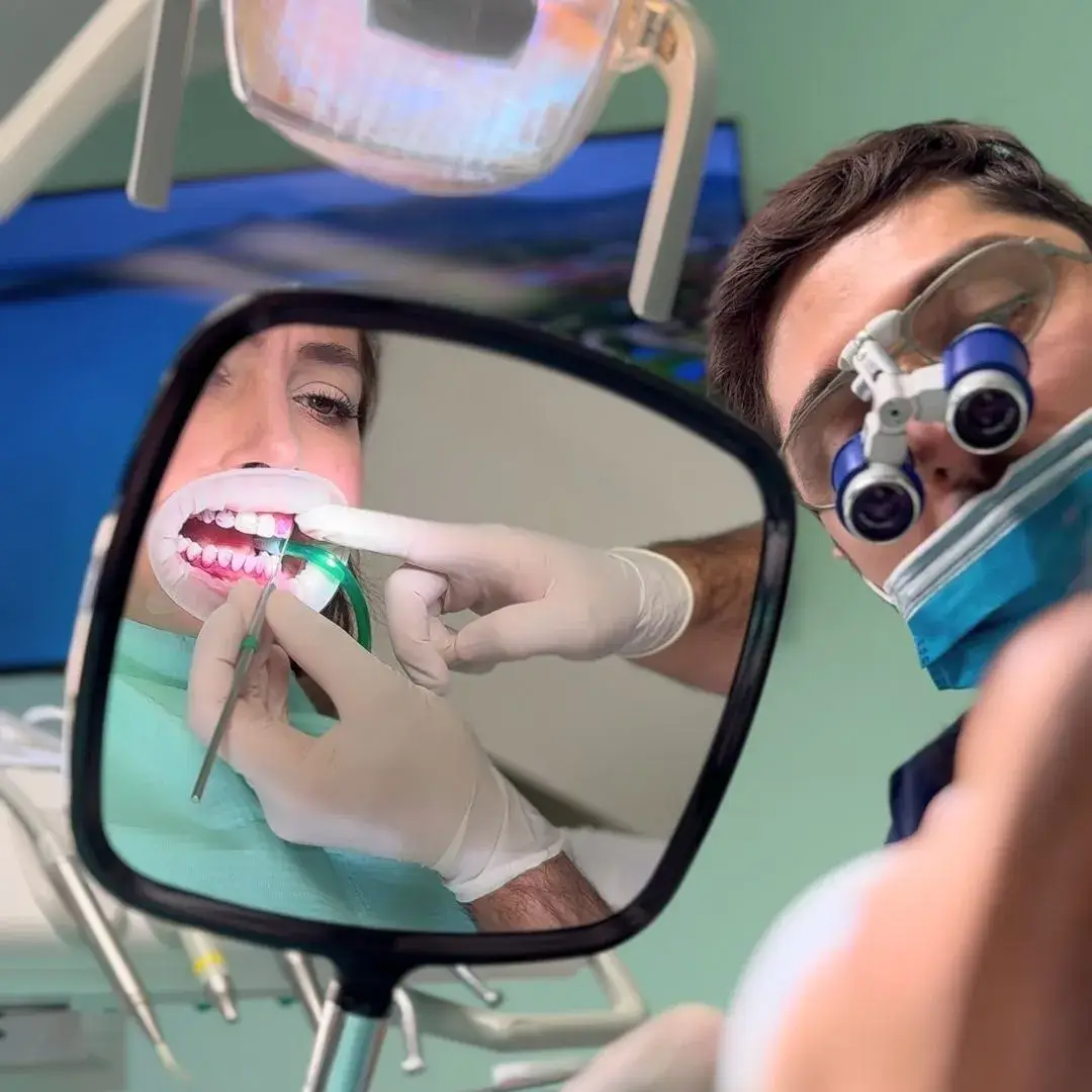 come si fa la pulizia dei denti